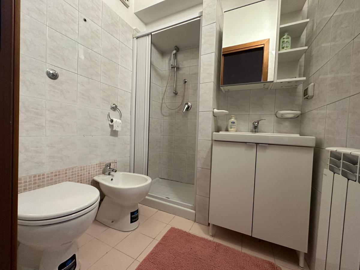 Casa Susanna - Delizioso Piano Terra, Centralissimo, Superservito, Tranquillo, Appena Fuori Ztl Parcheggio Libero Terni Kültér fotó