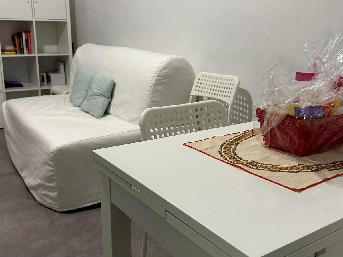 Casa Susanna - Delizioso Piano Terra, Centralissimo, Superservito, Tranquillo, Appena Fuori Ztl Parcheggio Libero Terni Kültér fotó